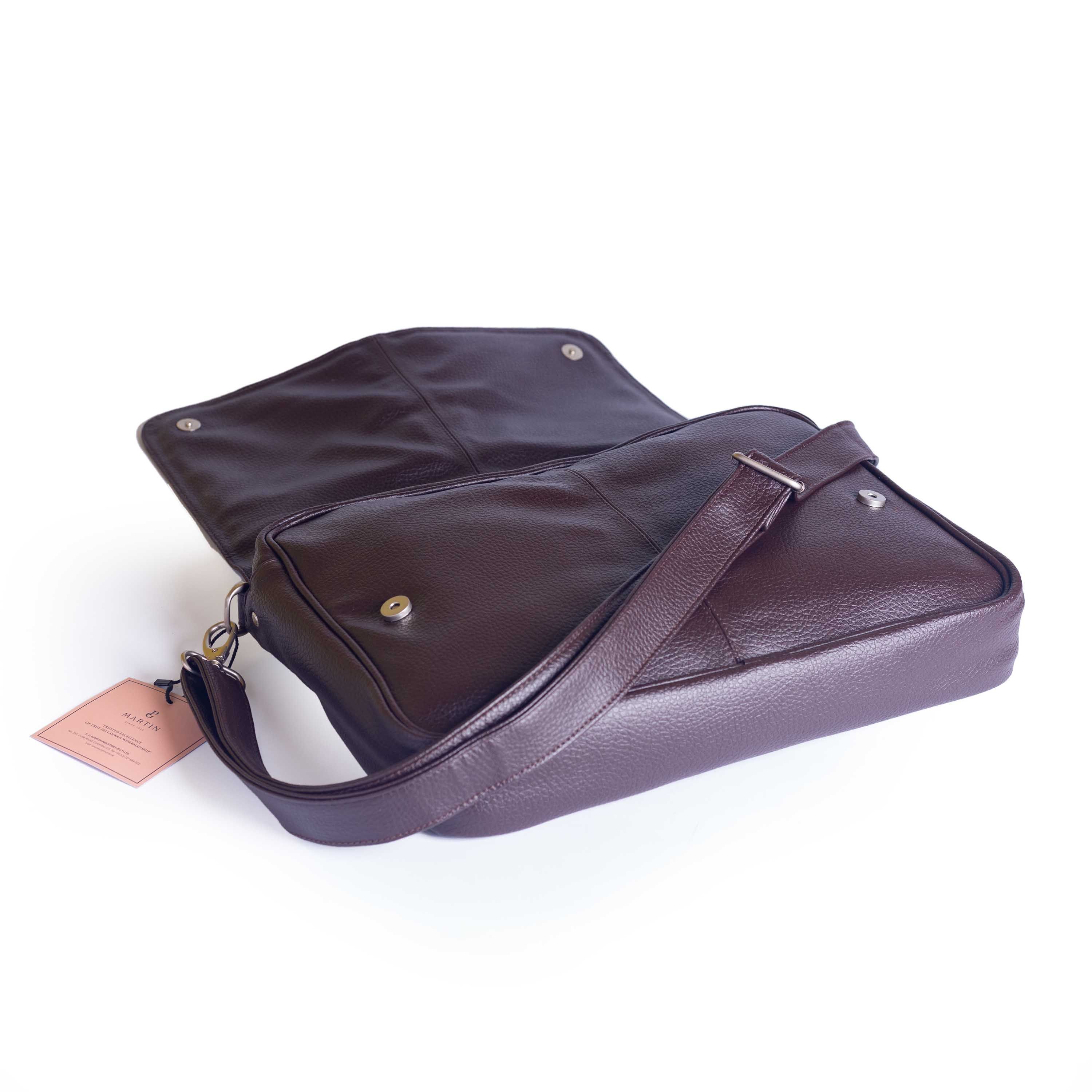 Aiden Messenger Bag 