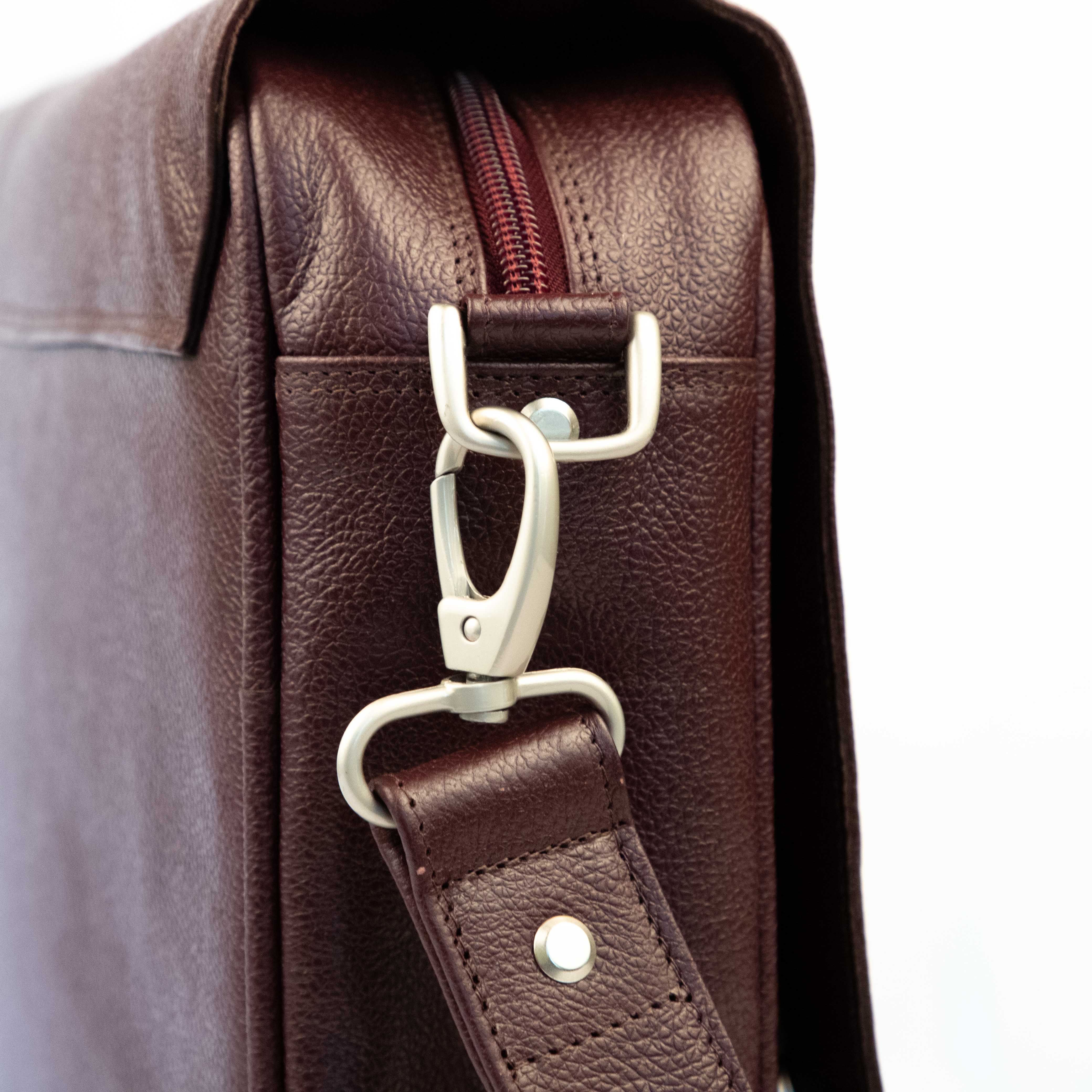 Aiden Messenger Bag 